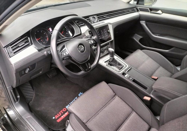 Volkswagen Passat cena 89900 przebieg: 85972, rok produkcji 2019 z Rawicz małe 466